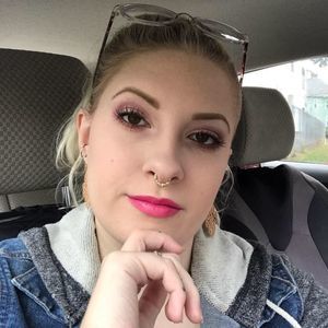 Meet your Posher, Catherine